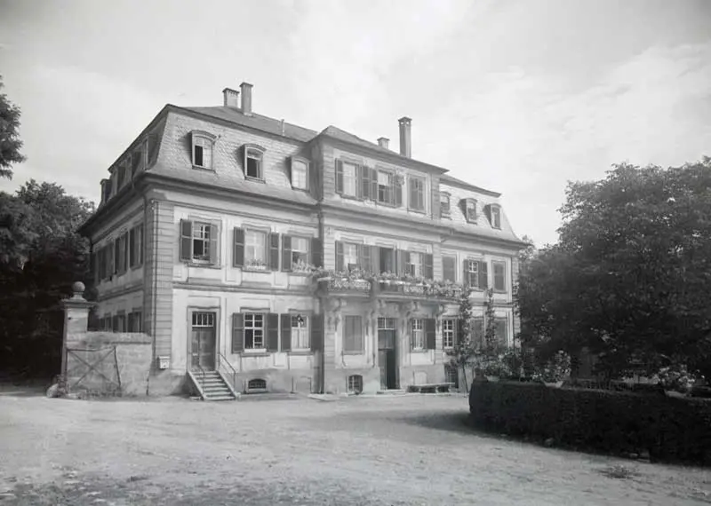 Historie: Foto der ehemaligen Sommerresidenz Gut Ludwigsruhe